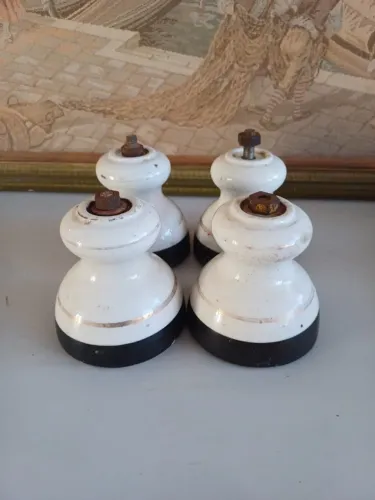 Conjunto pés de porcelana para geladeiras antigas 4 peças