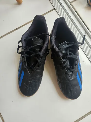 Chuteira Adidas usada 1 vez