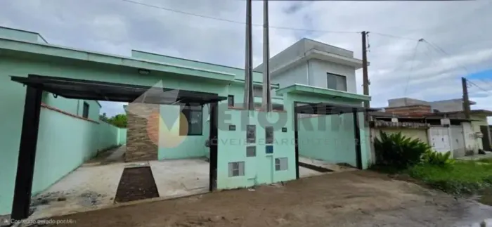Casa Térrea Nova 02 Dorm com 1 suíte e quintal, no Bairro dos Golfinhos, Caraguatatuba