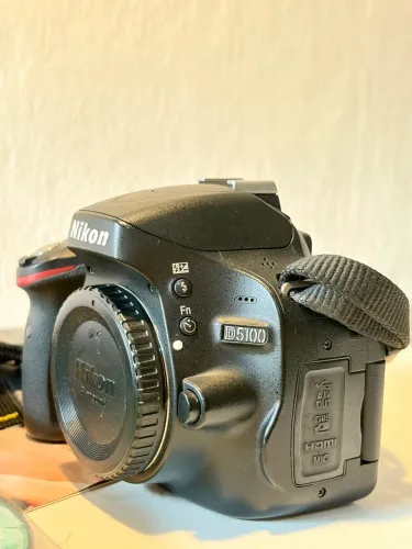 2 Nikon D5100 (Gêmeas) + 18-55mm | Kit Completo Original | 20k e 42k Cliques