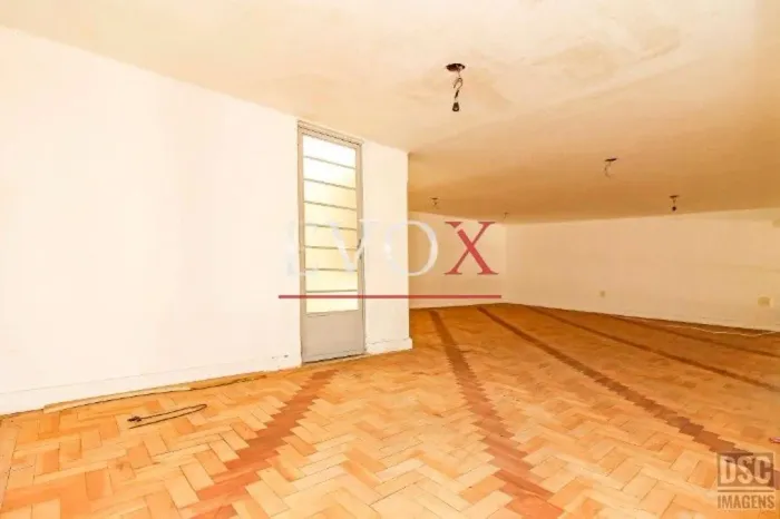 Loja Comercial à venda, Floresta, Porto Alegre - LO0162.