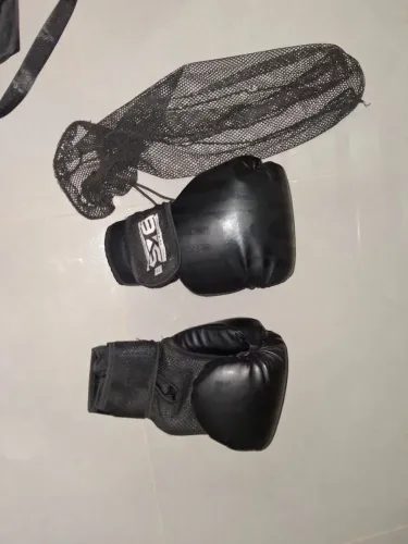 Luva de boxe BKS preta, 16oz