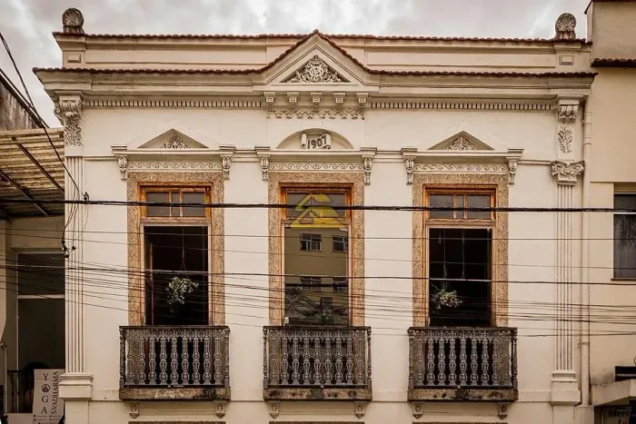 Laranjeiras | Casa Comercial 4 quartos