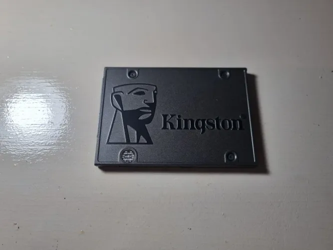SSD Kingston 480GB Sata - Praticamente novo