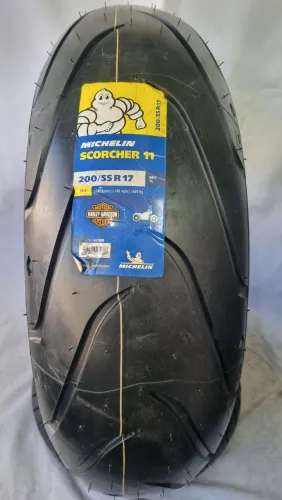 Pneu traseiro michelin harley davidson 200/55 17 NOVO