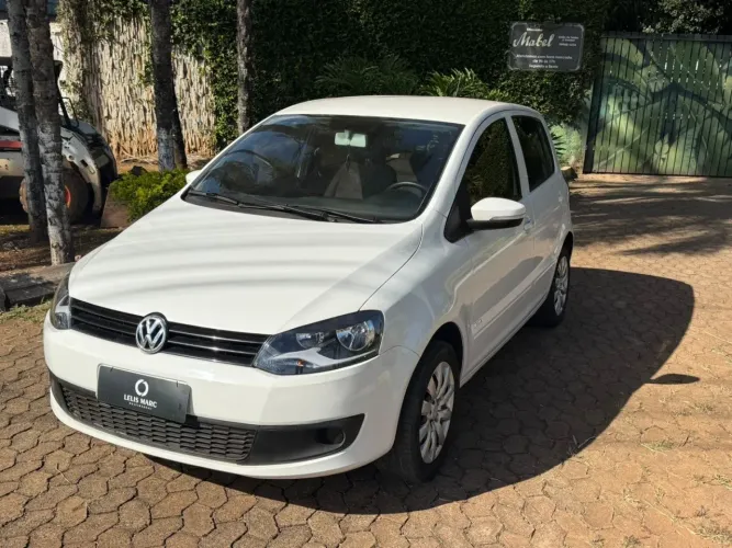 Volkswagen Fox 1.6 MI Total Flex 8V 5P 2012