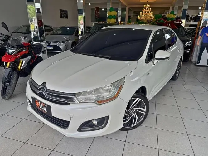 Citroen C4 Lounge Exclusive 1.6 Turbo 4P Aut. 2014