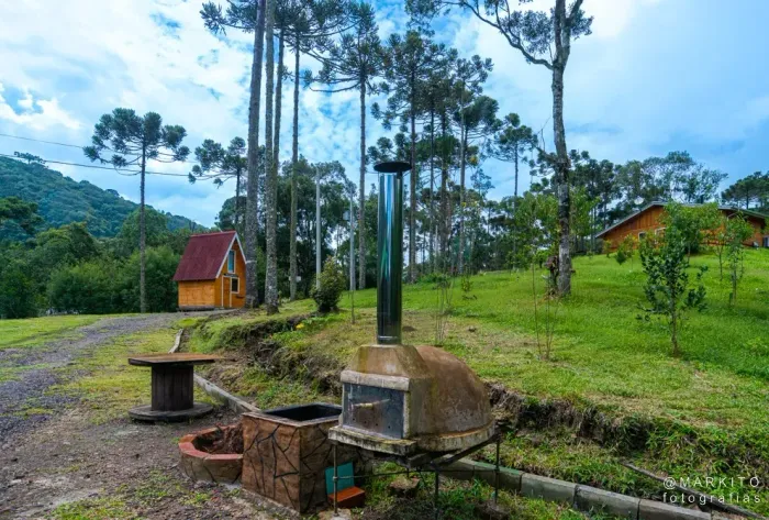 12 Km do centro da cidade, 2 Hectares de Pura Tranquilidade com Chalés e Casas Prontas!