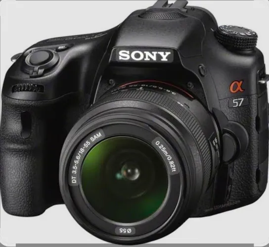 CÂMERA SEMI PROFISSIOAL SONY