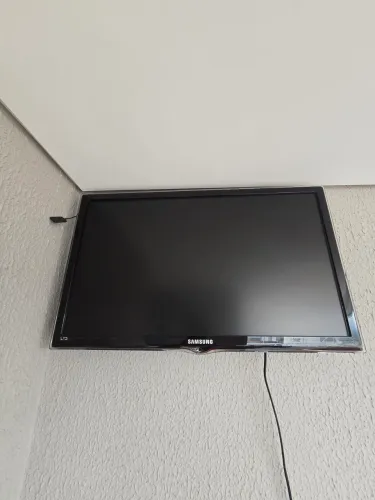 Vendo TV Monitor Samsung 27