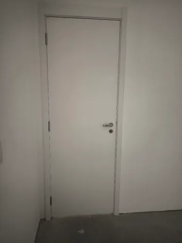 Porta para quarto branca 2,10m x 0,72m