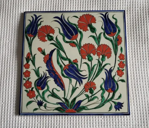 Cerâmica Turca Original Iznik Classics - Assinada à Mão<br><br>