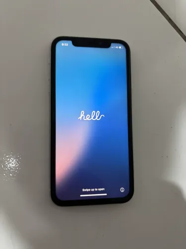 Celular iPhone XR