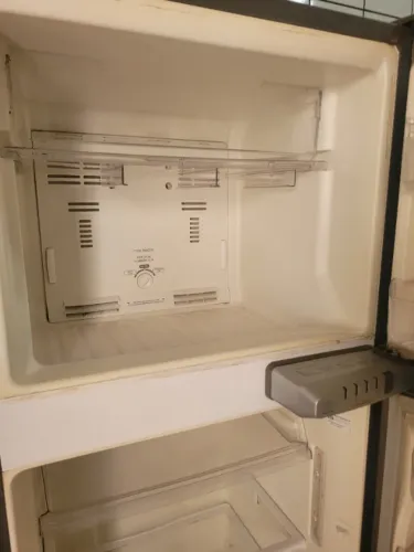 Geladeira Brastemp paro funcionar