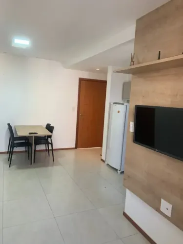 Quarto e Sala no Terrantai Andar Alto e Nascente!