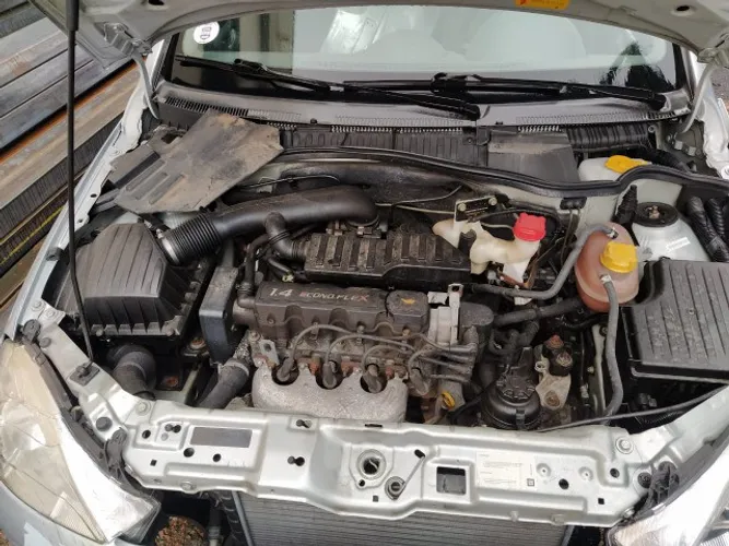 Sucata de corsa hatch 1.4 2008 para retirada de peças