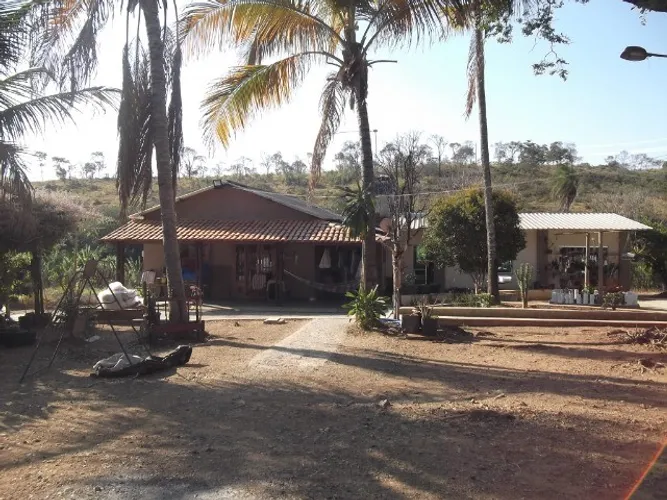 Sitio de 20.000m², criatório de peixes, córrego, Jaboticatubas (Temos varias opções).