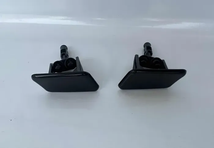 Par Tampa Esguicho Farol Hyundai Azera 2010 2011
