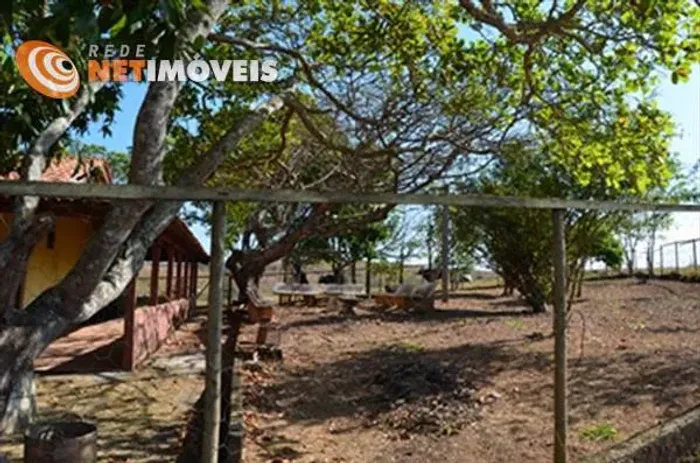 Fazenda Formada com Açudes e Nascentes em Dores do Indaiá.