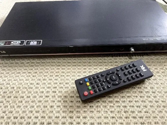 Aparelho De Dvd LG Com DUAS Entradas De Microfone E Pendrive