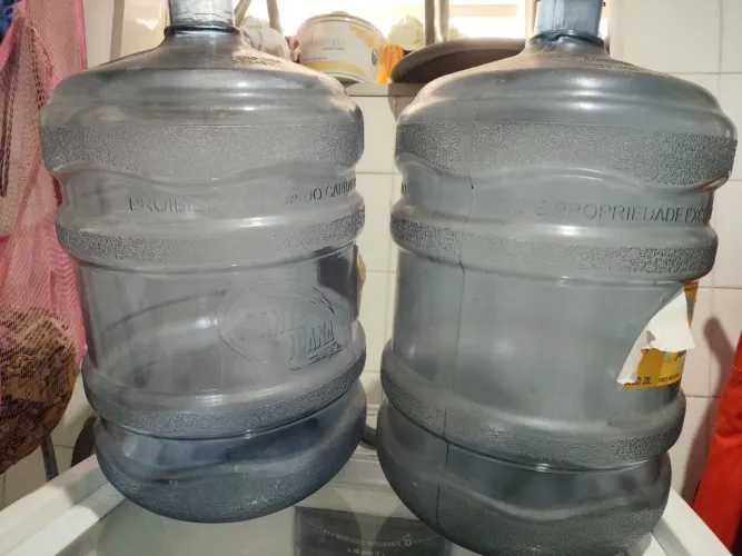 Galões de água 20L - Santa Joana