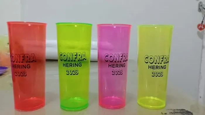Copos long drink neon ou transparente personalizado 