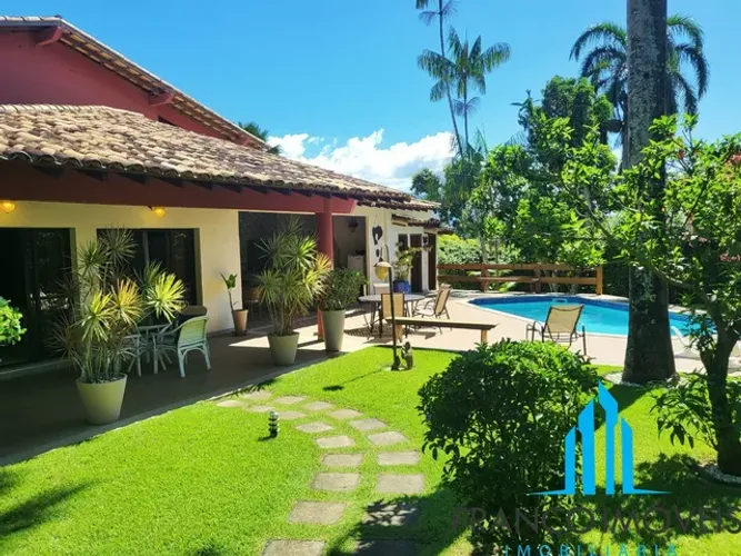 Casa para venda tem 800 metros quadrados com 4 quartos em Lameirão - Guarapari - ES