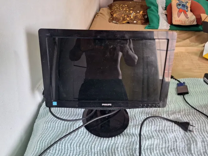 Monitor philips 166v