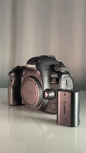 Canon 6D Mark II