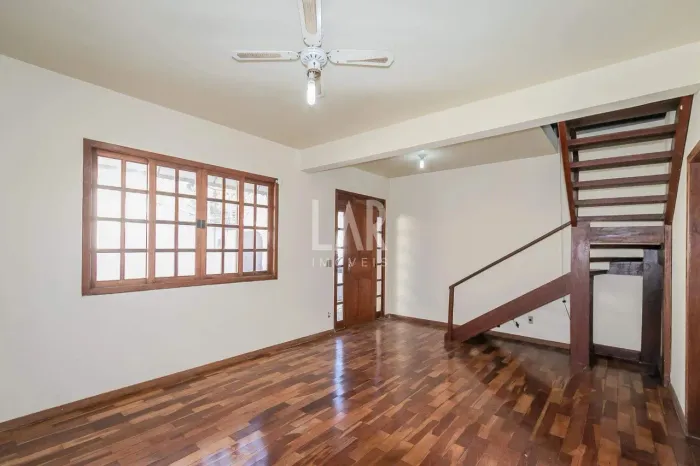 Casa Comercial para aluguel, 2 quartos, 3 vagas, Floramar - Belo Horizonte/MG