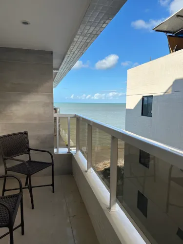 Aluga-se apartamento Pé na areia no Bessa