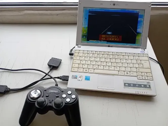 Netbook LG x110 