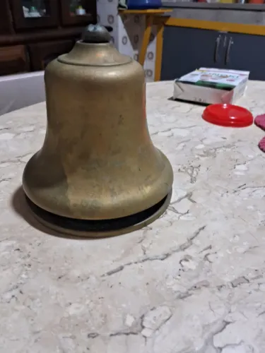 Sino decorativo antigo em bronze, 2,460kg, 15 X 13,5cm