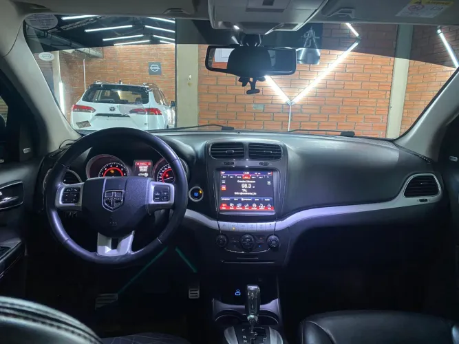 Dodge Journey RT 3.6 V6 Aut. 2018 abaixo da fipe