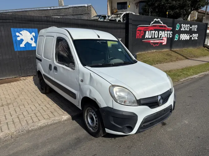 Sucata Kangoo Expression 1.6 16v - 2014 Retirada de Peças 