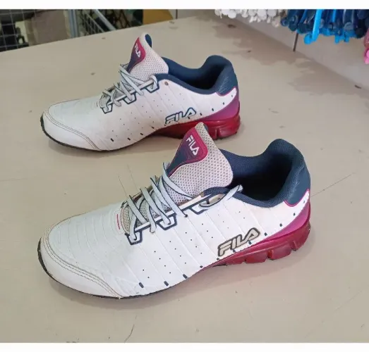 Tenis FILA/ Num 36/ Clássico Anos 2000/ Ótimo estado