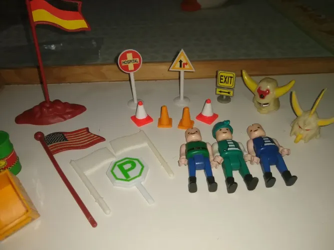 Lote de brinquedo