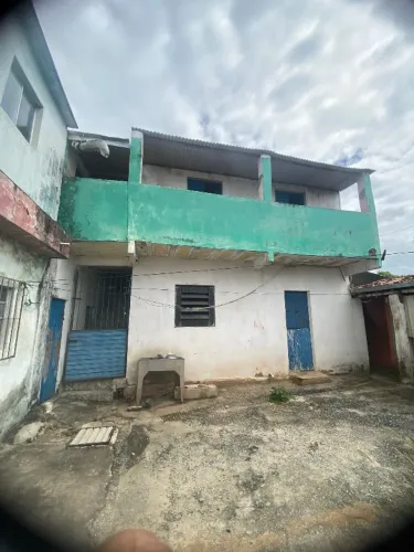 Casas por trás da cristal em surubim 