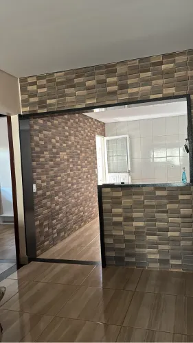 Vendo linda casa em condomínio fechado 