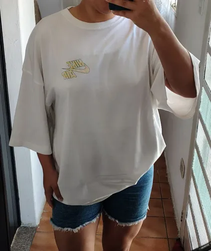 Camiseta Nike Air Oversized