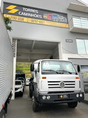 VW 26260 2010 BETONEIRA 