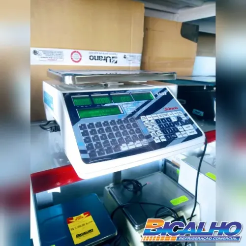 BALANÇA COM ETIQUETADORA BA37 NOVA