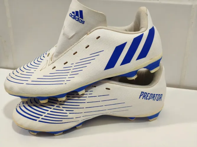 Chuteira de campo infantil Adidas predator 32