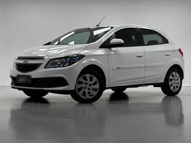 Chevrolet Onix Hatch LT 1.4 8V Flex Power Aut. 4P 2015