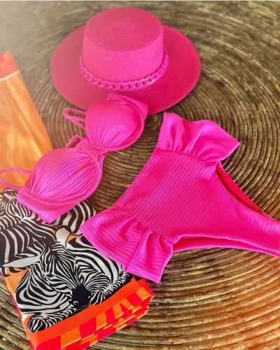 Conjunto Biquíni hotpant e saia 