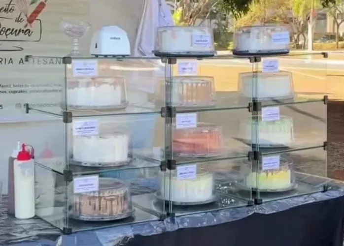 Vitrine de vidro para bolos e tortas 