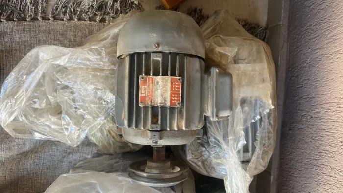 Motor Weg ip54 mod 90s 3cv -220v /380v
