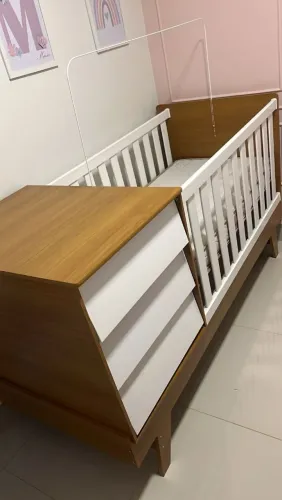 Berço com colchão 