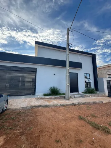 Casa na 26 de setembro 3 suítes condomínio
