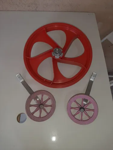 Aro 12 de Bicicleta - vermelho traseiro